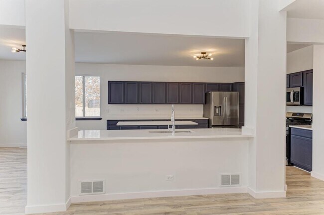 Building Photo - 5610 Heartland Ct