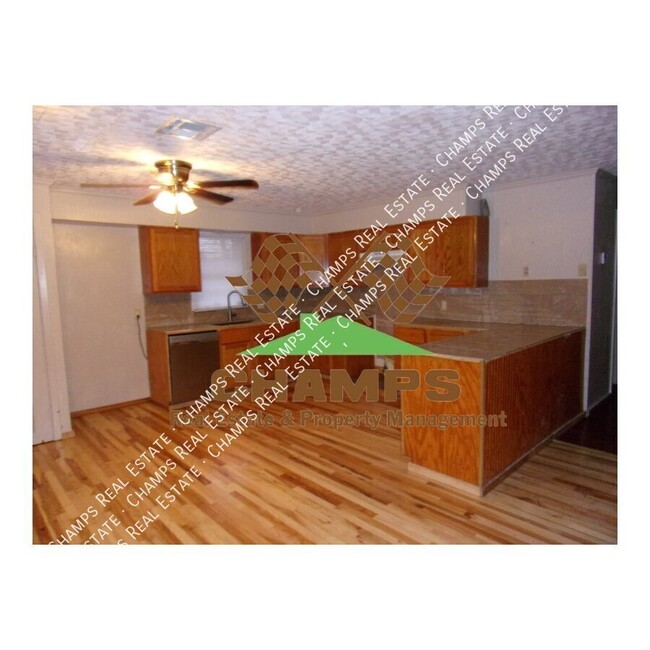 Building Photo - House for rent in Opelousas