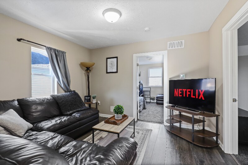 Building Photo - 124 Griggs St SW