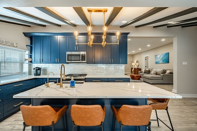 Building Photo - 5708 Park Blvd