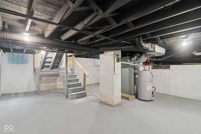 Building Photo - 615 N Grant Ave