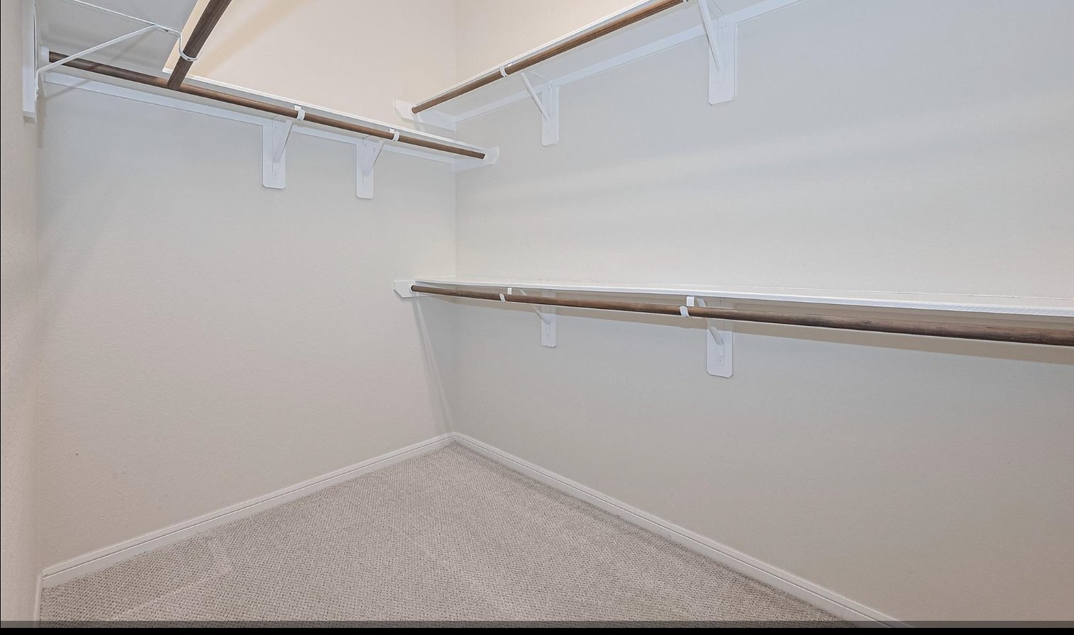 Building Photo - 5327 Silver Ledge Dr