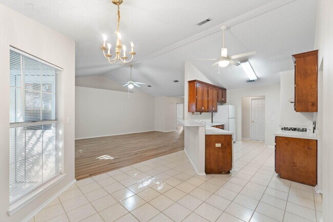 Building Photo - 4591 Scarlet Dr