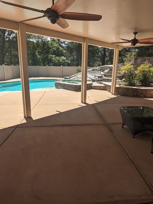 Building Photo - Luxury 5 Bedroom Home in Palo Verde Ranch