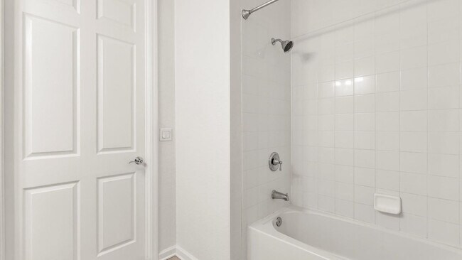 Building Photo - 5048 Shoreway Loop