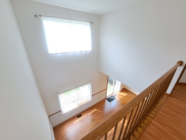 Building Photo - 325 N Patriot Dr