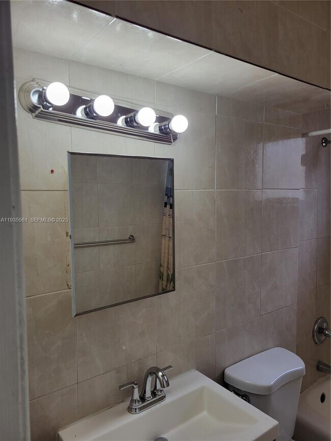 Building Photo - 7101 NW 24th St