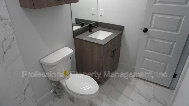 Building Photo - 2908 Charlie Rd