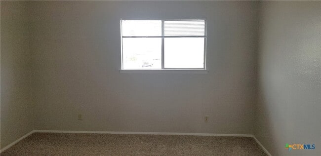 Building Photo - 1109 Wales Dr