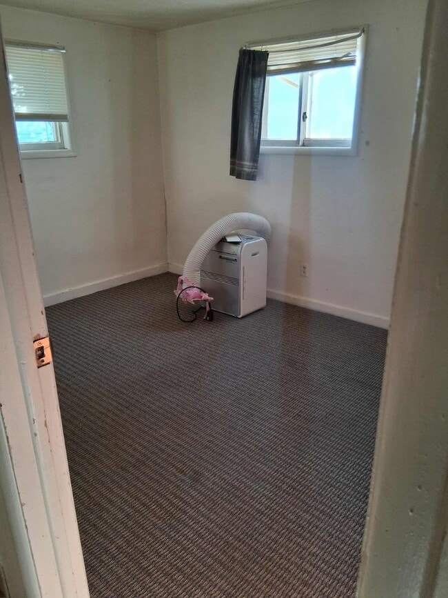 Building Photo - Cozy 2BD w/ Yard – Gas & Water Included – Billings, MT