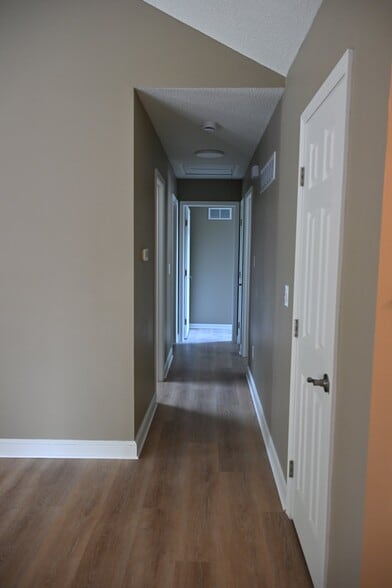 Building Photo - 2117 SW 1st St