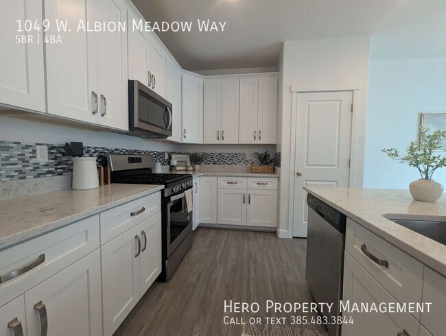 Building Photo - 1049 Albion Meadow Way