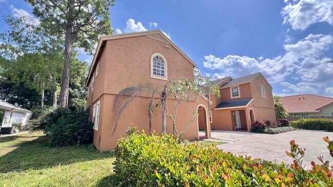 Building Photo - 13982 Morning Glory Dr