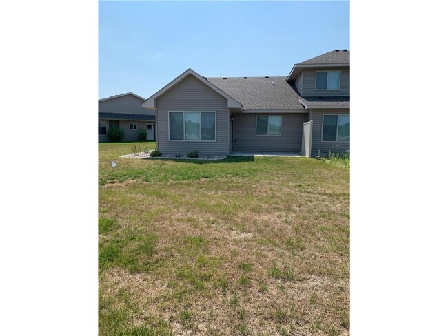 Building Photo - 770 Plum Tree Ln