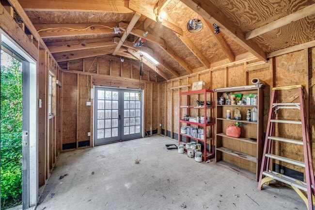 Building Photo - BEAUTIFUL HOME IN BLUEBONNET HILLS, ALAMO HEIGHTS