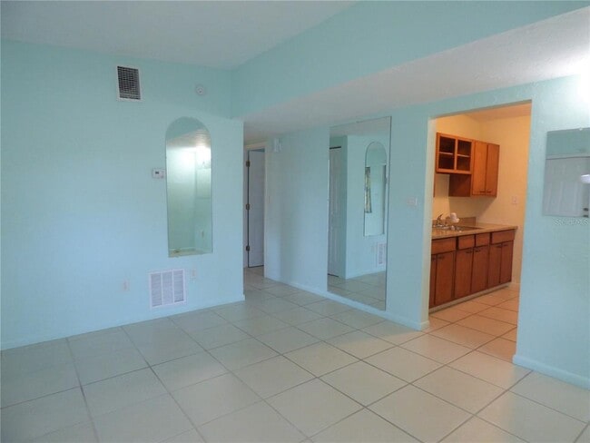 Building Photo - 3372 Croton Terrace