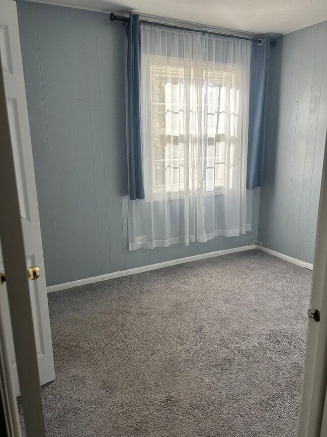 Building Photo - 1319 Wye Ct