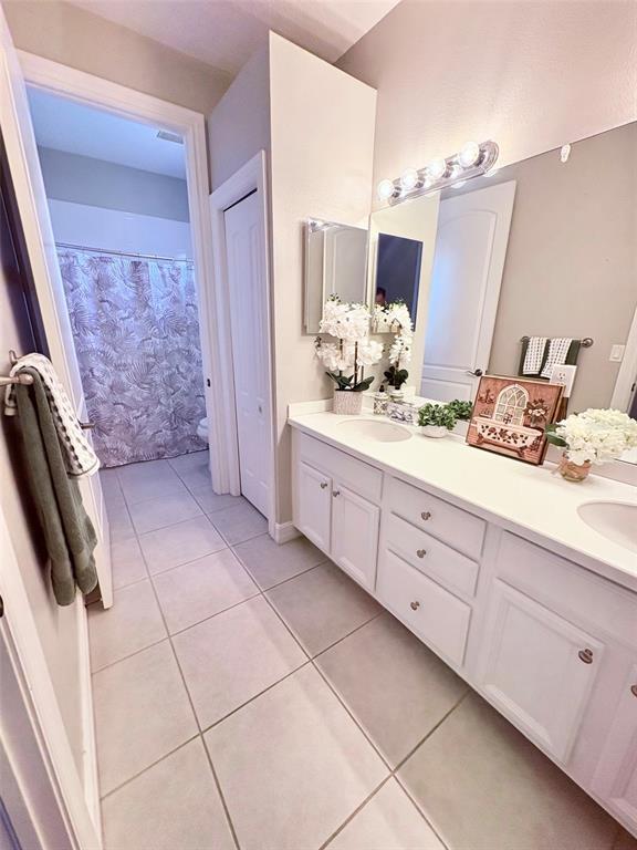 Building Photo - 10432 La Mirage Ct