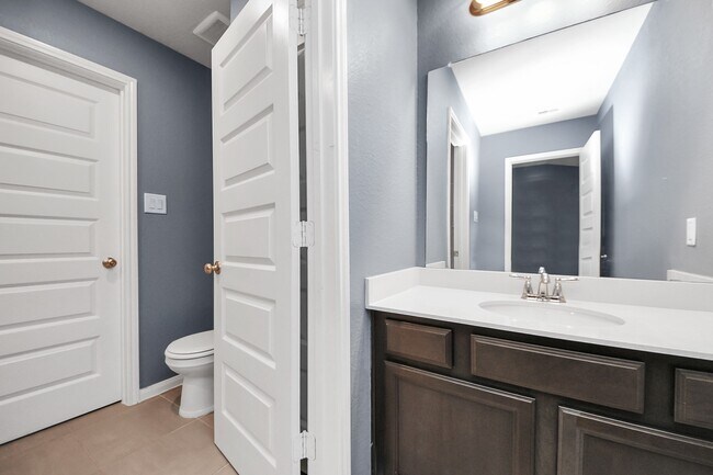 Building Photo - 931 Barstow Dr