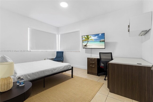 Building Photo - 301 86th St