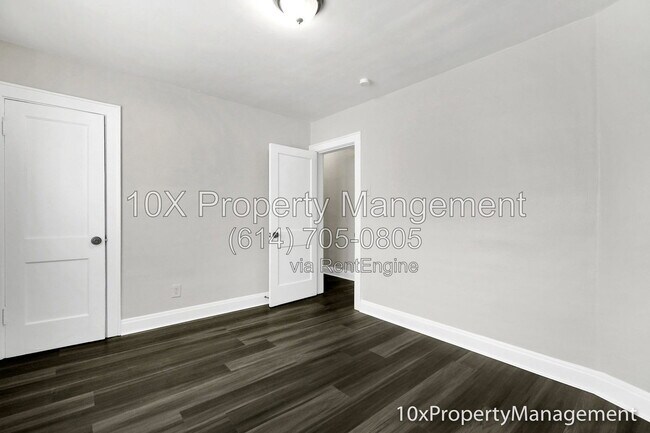 Building Photo - 1505 Duxberry Ave