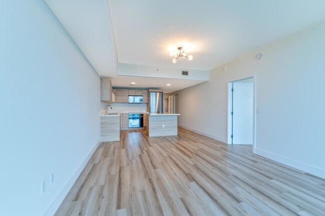 Building Photo - 16385 Biscayne Blvd