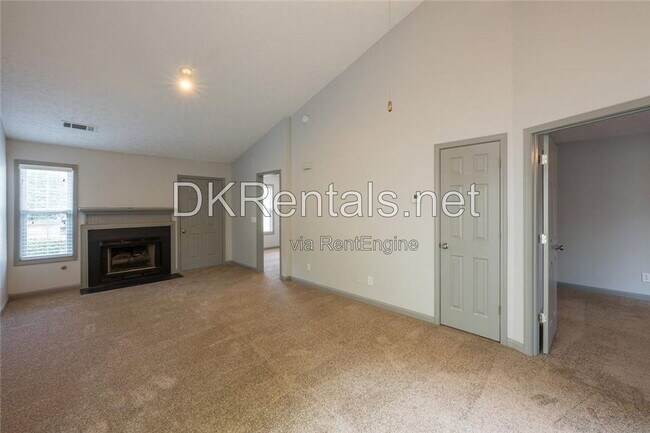 Building Photo - 207 Daventry Way