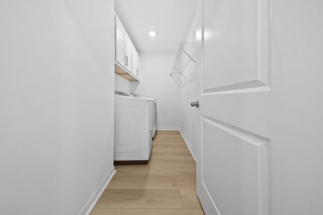 Building Photo - 17538 Northlake Grv Dr