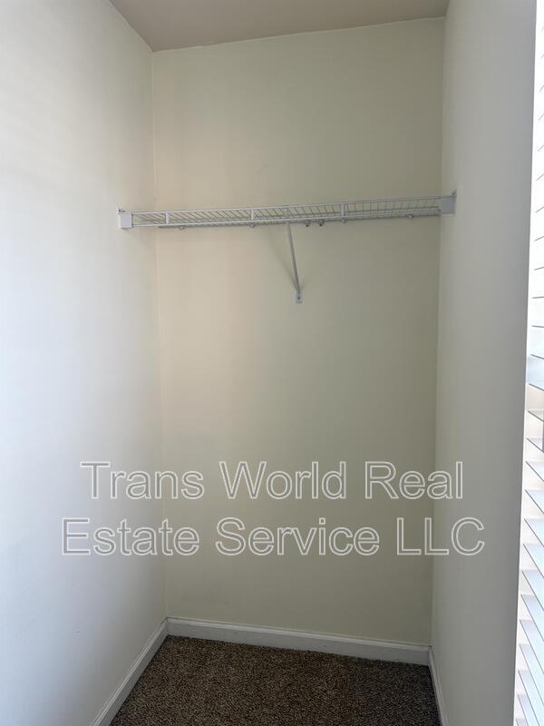 Building Photo - 9821 Alger Trce