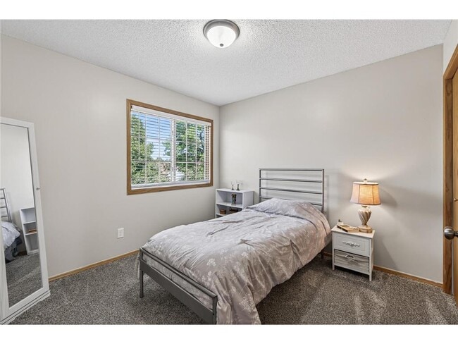 Building Photo - 4133 Sunset Trail N