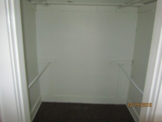 Building Photo - NICE Duplex for Rent close to Midtown and the Plaza District 2-bed & 1-bed available