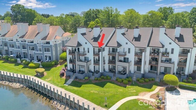Building Photo - 18755 Vineyard Point Ln