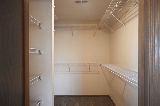 Floorplan - Huntington Apartments