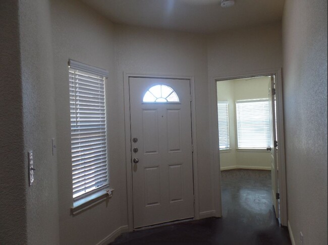 Building Photo - 301 Panther Way