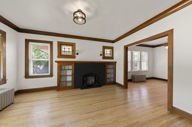 Building Photo - 636 S 19th Ave