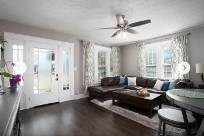 Building Photo - 4 Bedroom with a Hot Tub in the heart of t...