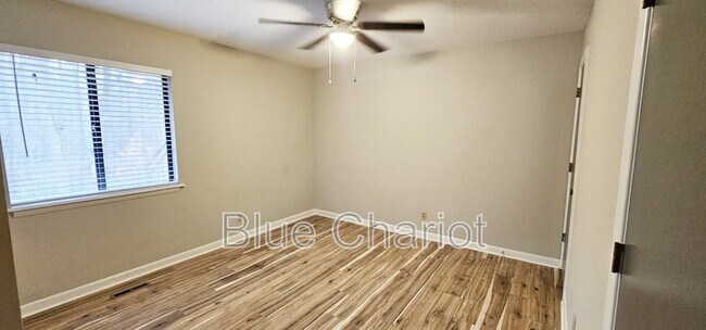 Building Photo - 47 Bell Cir