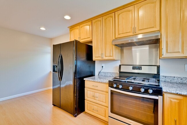 Building Photo - Spacious 1780 Sq Ft -  4b2b home in South San Jose