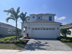 Building Photo - Spacious 4-Bedroom Home with 3 Full Baths in Apollo Beach, FL - Must See!