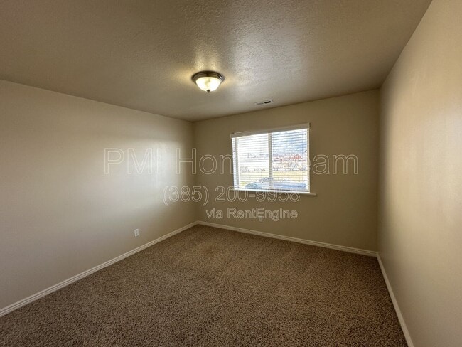 Building Photo - 2510 Charleston Ave