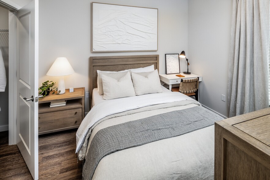 Finish Scheme II bedroom with hard-surface flooring (representative photo) - Avalon Governors Park