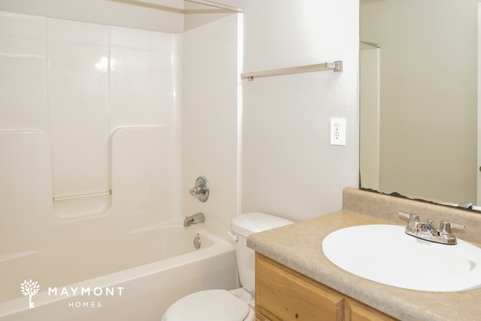 Building Photo - 131 Ranier St