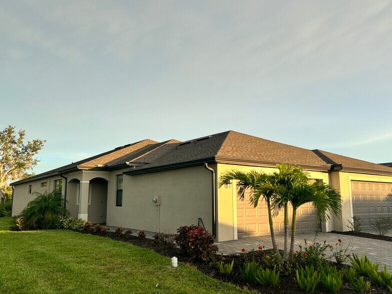 Building Photo - 2104 Bonito Way