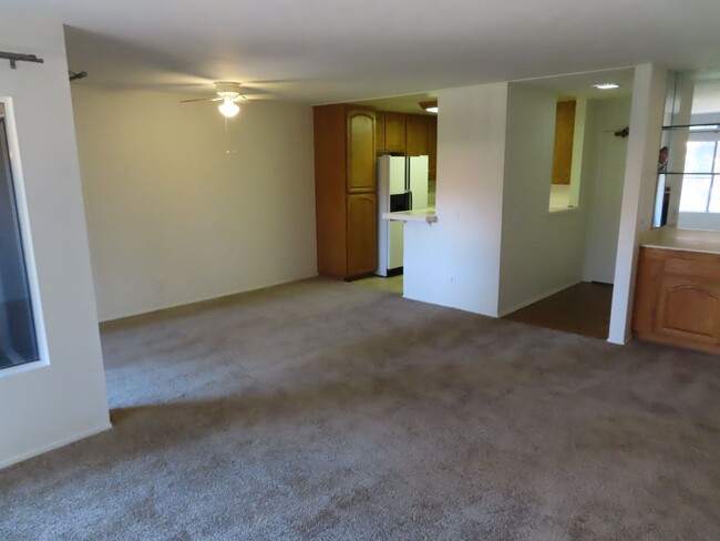 Building Photo - Mission Valley 3 Bedroom Condo