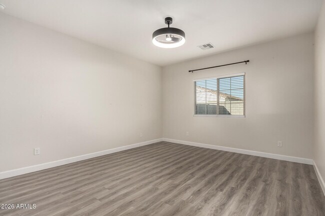 Building Photo - 11204 W Mobile Ln