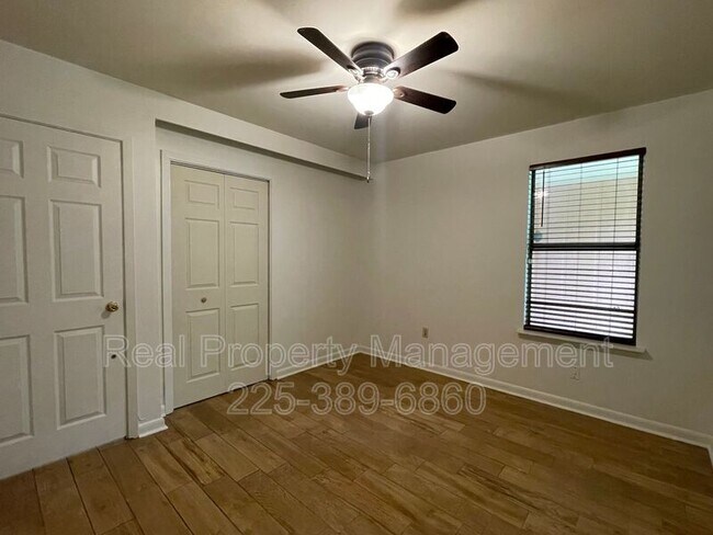 Building Photo - 13640 Rampart Ct