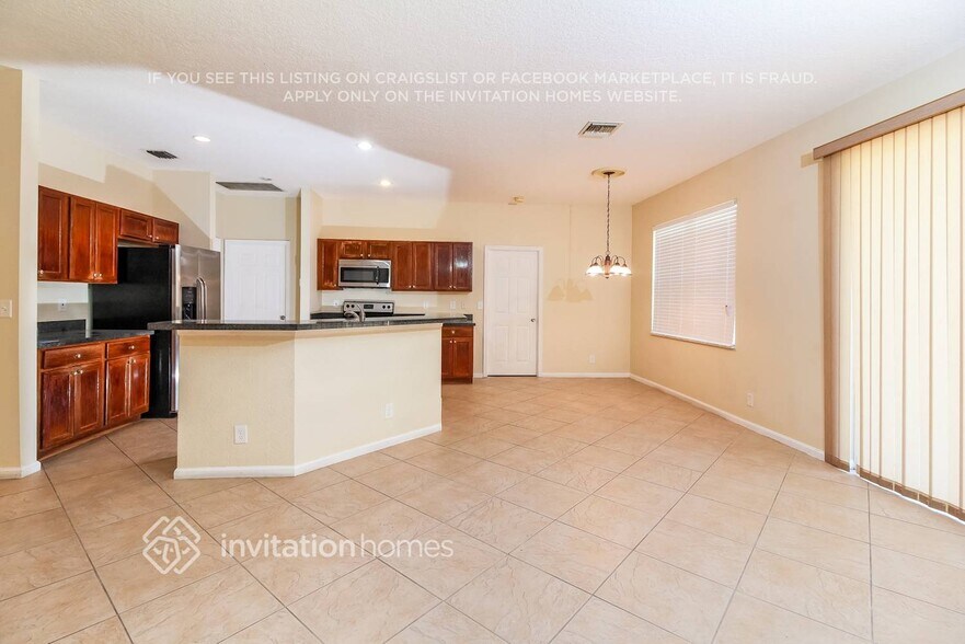 Building Photo - 1324 Fishers Pl