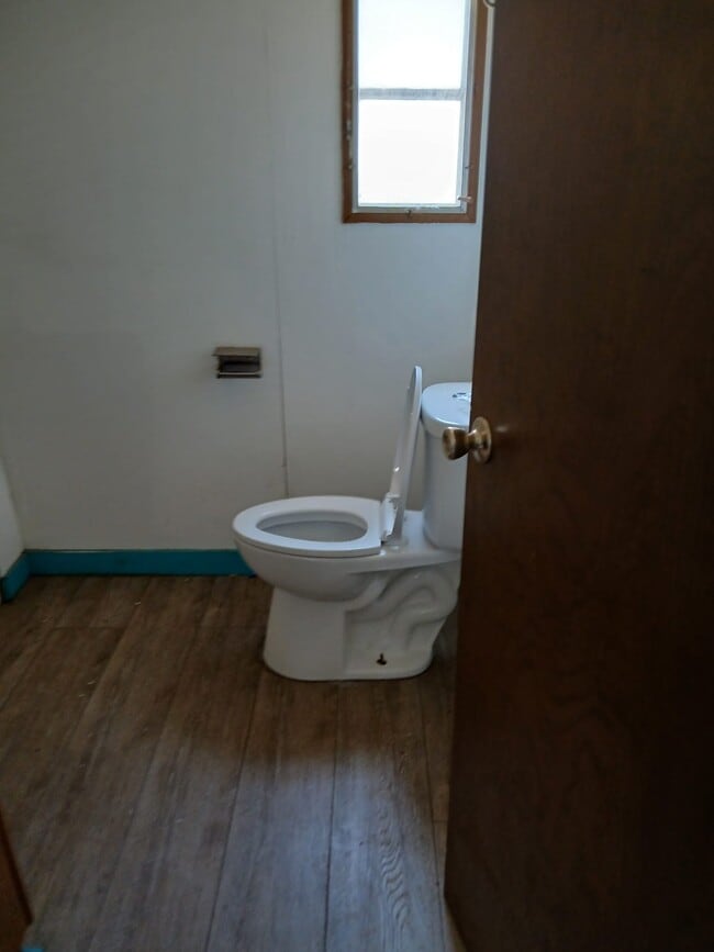 Building Photo - 19 Grand Cir