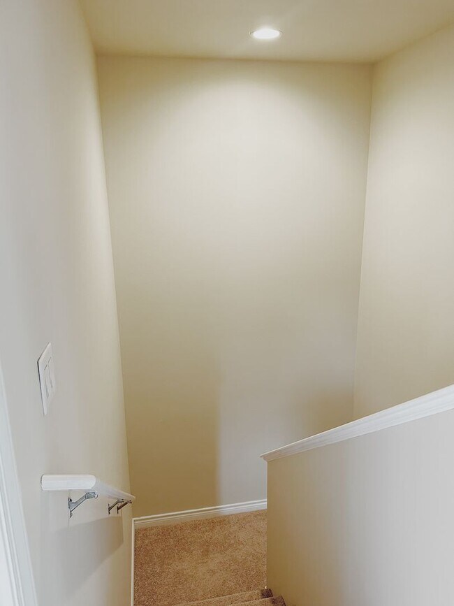 Building Photo - SP4252