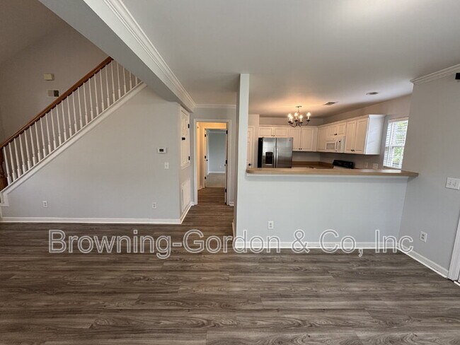 Building Photo - 212 Claybrook Ln